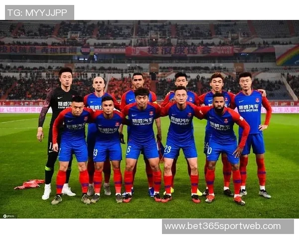 媒体人分析文班表现提升但持球进攻仍待突破与质变