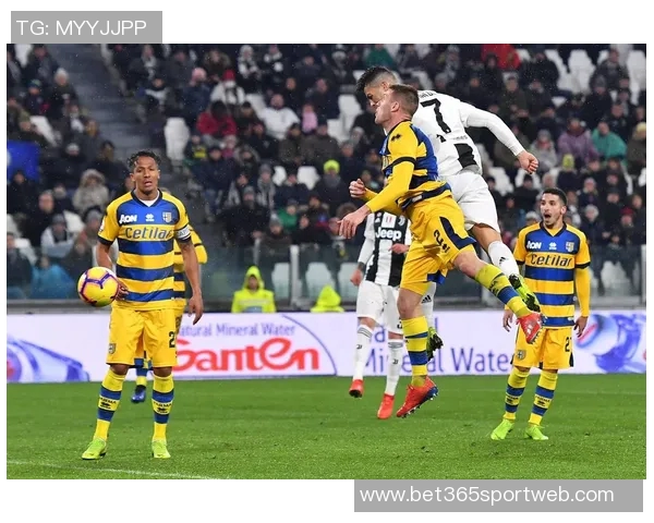 尤文图斯球探现场考察维罗纳对阵帕尔马的吉奥瓦尼与伯纳贝表现